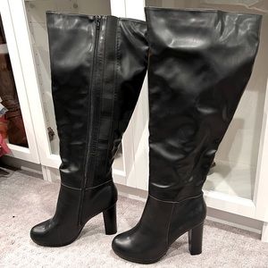 NWT Black Sexy Boots